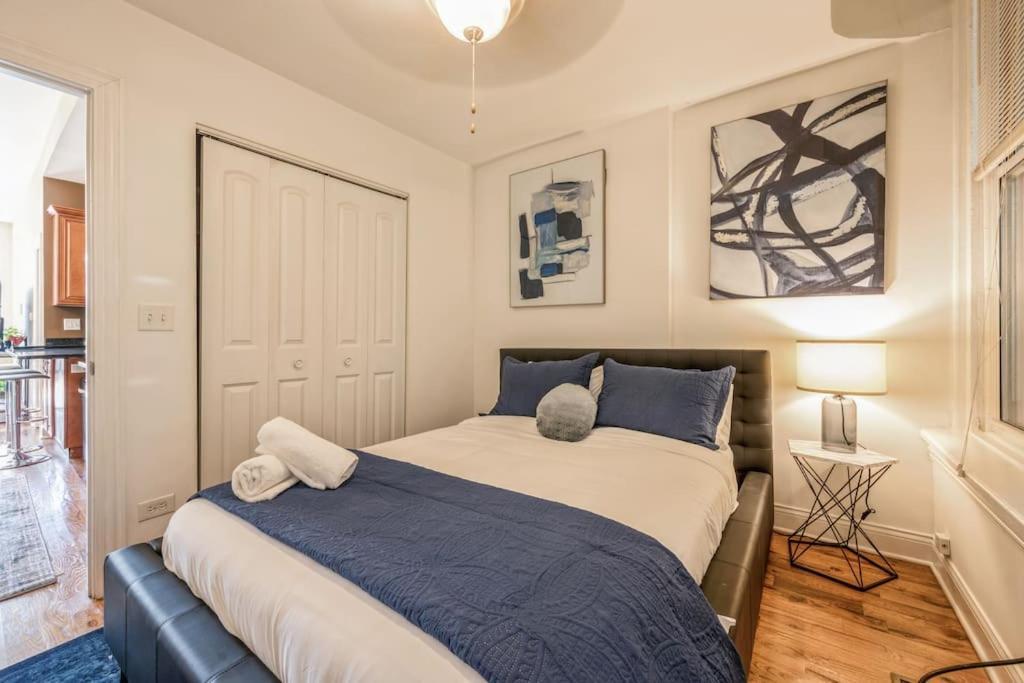 Lovely 2 Bed 3 Miles From Dt W Free Parking Chicago Eksteriør billede
