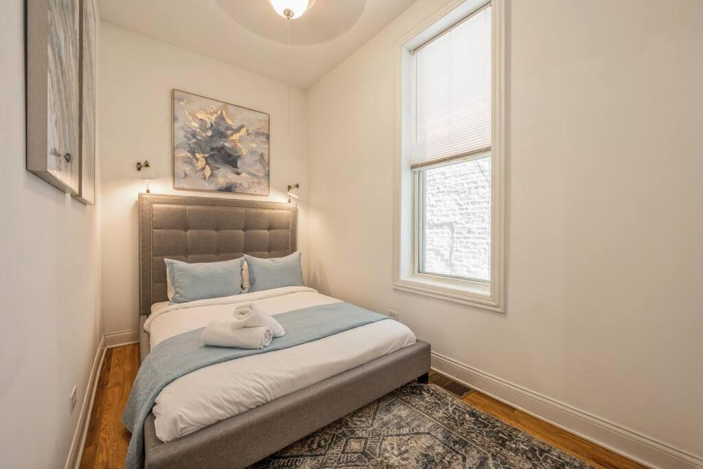 Lovely 2 Bed 3 Miles From Dt W Free Parking Chicago Eksteriør billede